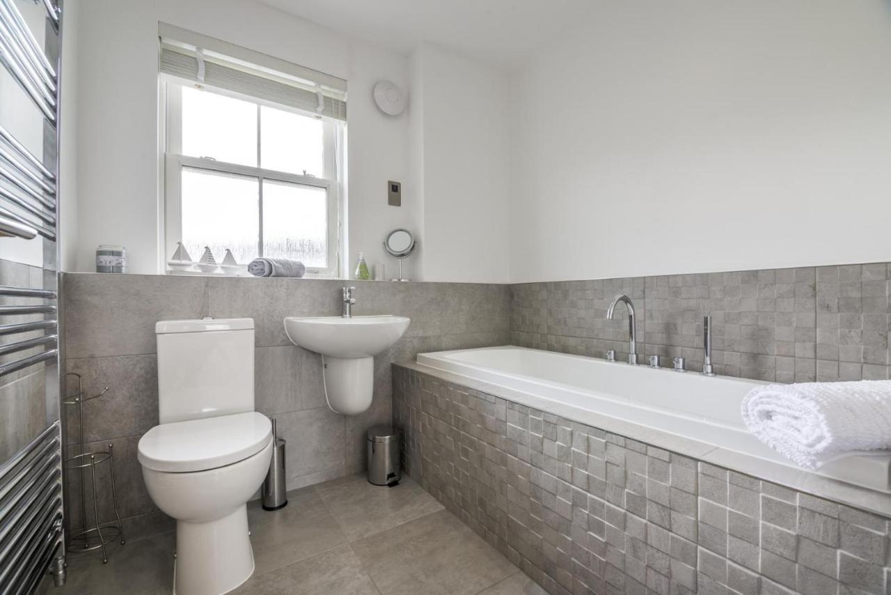 Milford Street - 5 Bedroom Luxurious Holiday Home - Сондерсфут Экстерьер фото