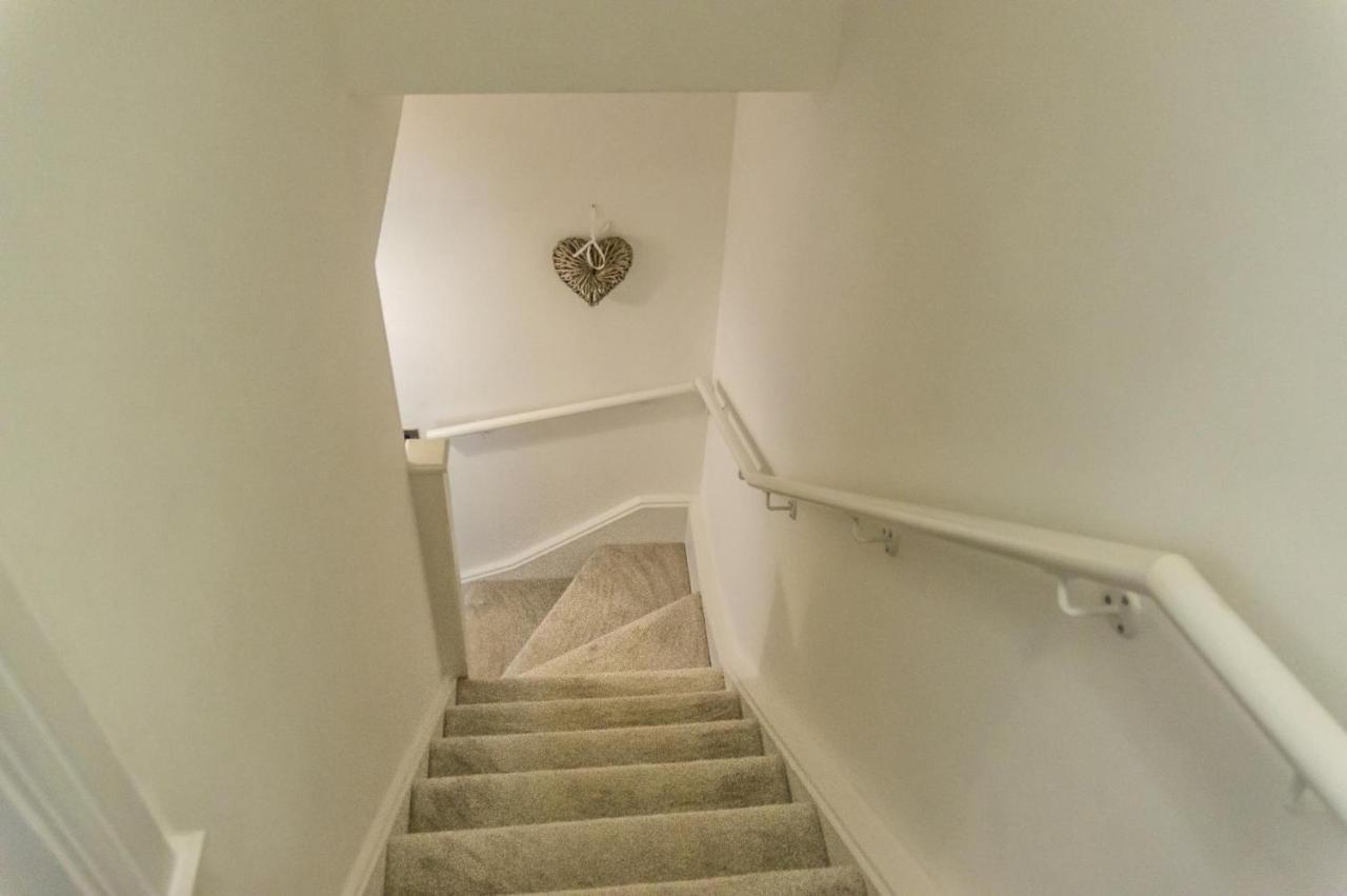 Milford Street - 5 Bedroom Luxurious Holiday Home - Сондерсфут Экстерьер фото
